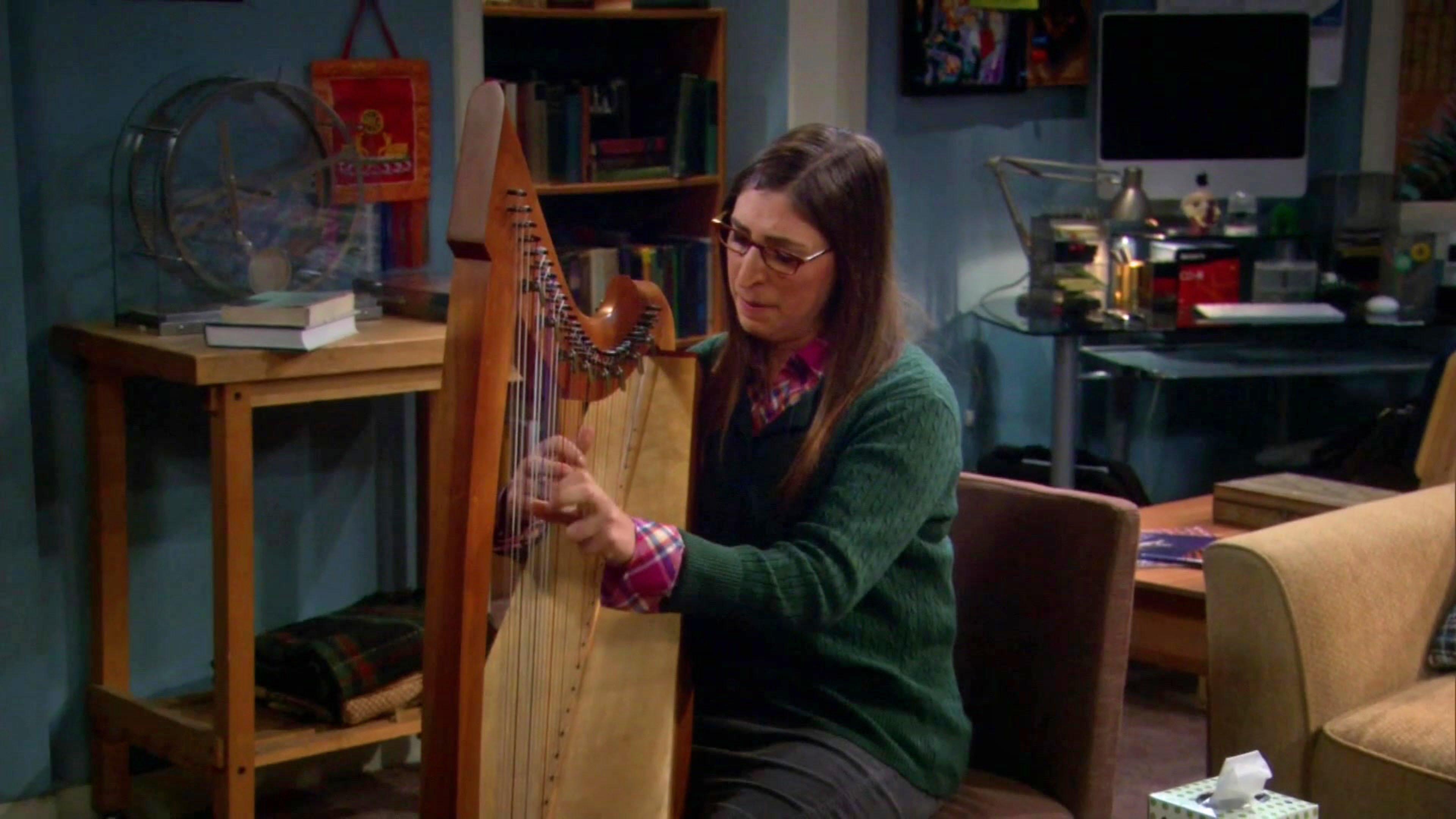 Amy (singing): Everybody hurts, sometimes everybody cries. Everybody hurts, sometimes.